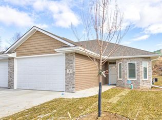 7 Patrick Cir, Council Bluffs, IA 51503