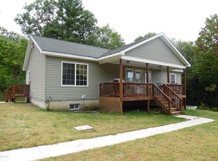 12 Morehouse Rd, Warrensburg, NY 12885