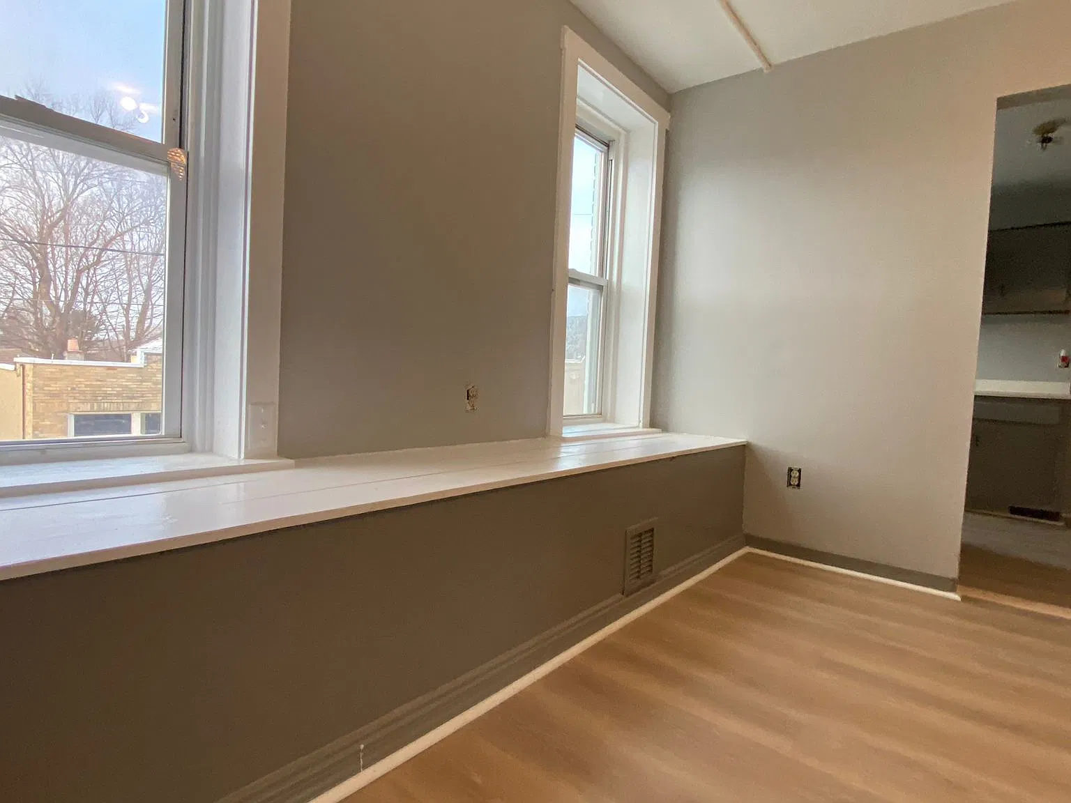 228 Francis Ave — Photo 3