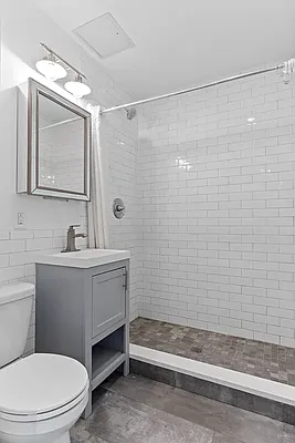 Rented by REAL New York | media 20