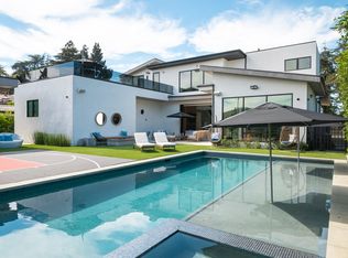 13340 Chandler Blvd, Van Nuys, CA 91401