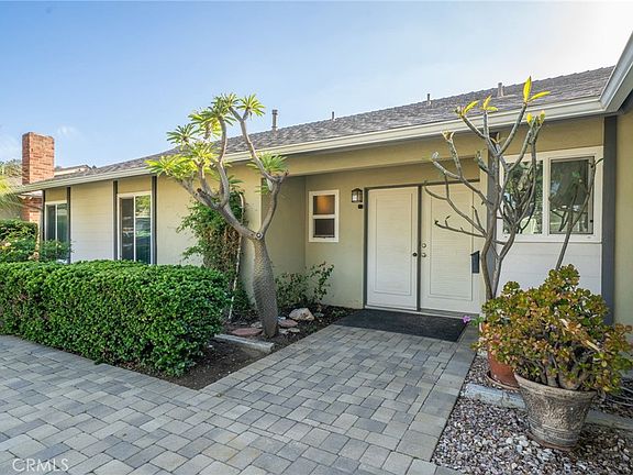 3rd image of 211 Benicia Rd