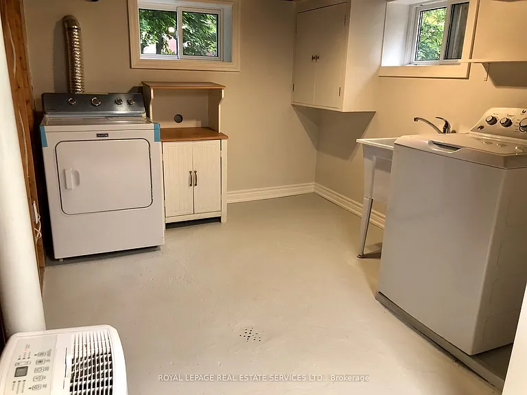 14 Avonhurst Rd — Photo 24
