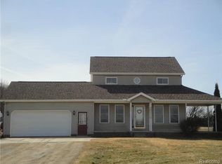 8415 Emmett Rd, Yale, MI 48097