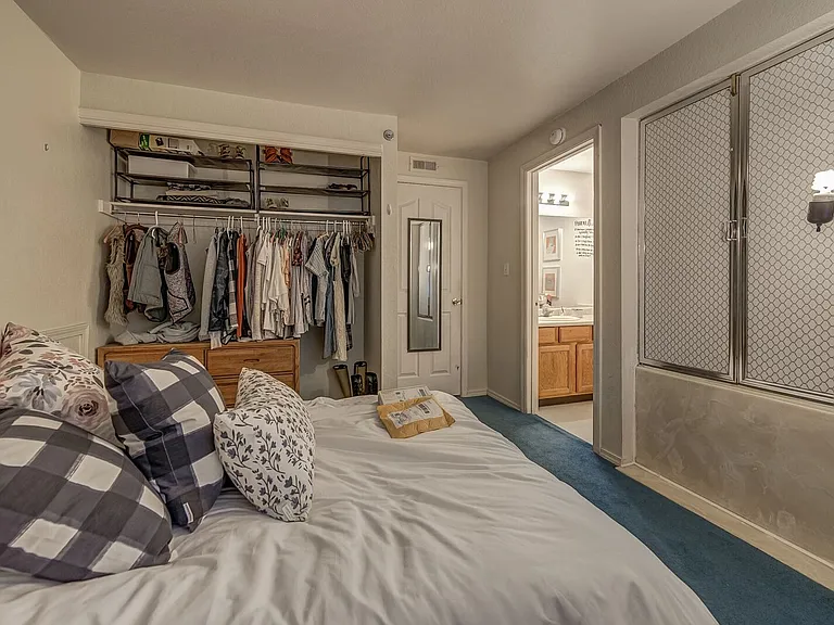 724 W 1720 N #201 — Photo 7