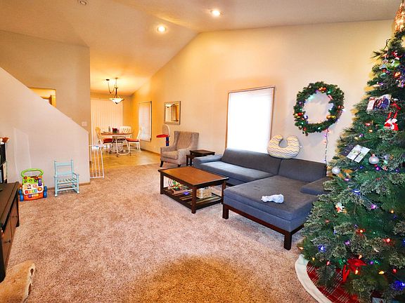 2nd image of 11886 Seven Pine Dr