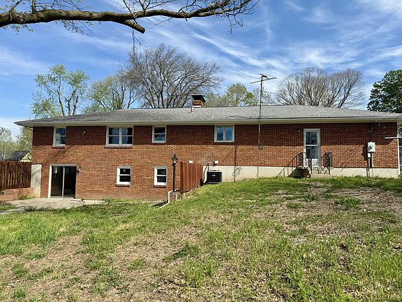 2nd image of 401 Vassar St