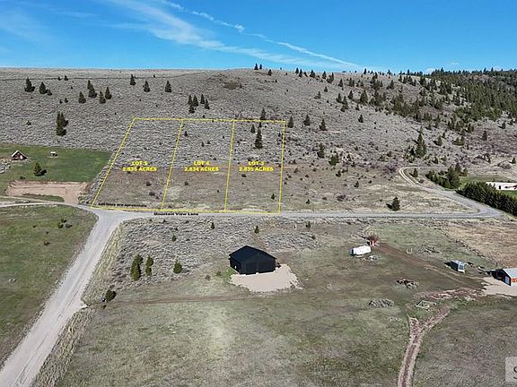 2nd image of 4 Mountain View Ln