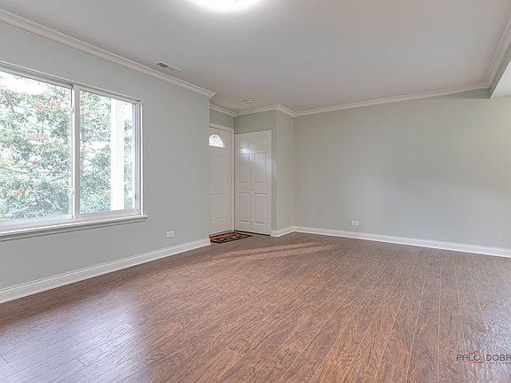 3rd image of 1566 Cornell Cir