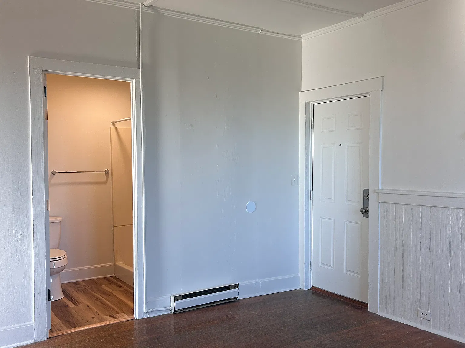 1 bed, 900 sqft, $1,000 — Photo 2