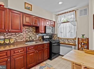 6241 Erdrick St, Philadelphia, PA 19135