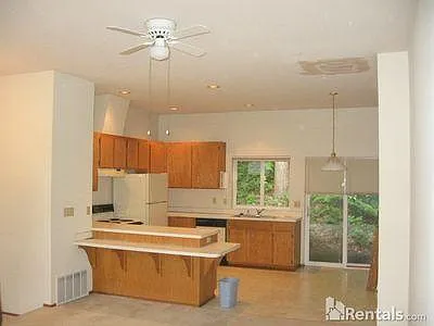 20802 W Richmond Rd — Photo 2