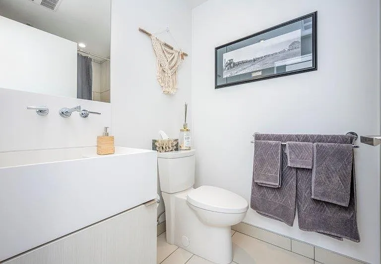 615 6th Ave SE #710 — Photo 27
