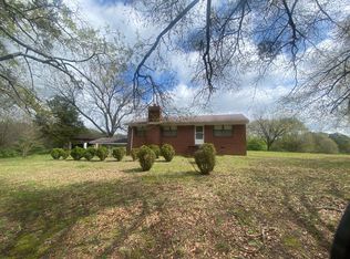 787 Parham Town Rd, Bowman, GA 30624