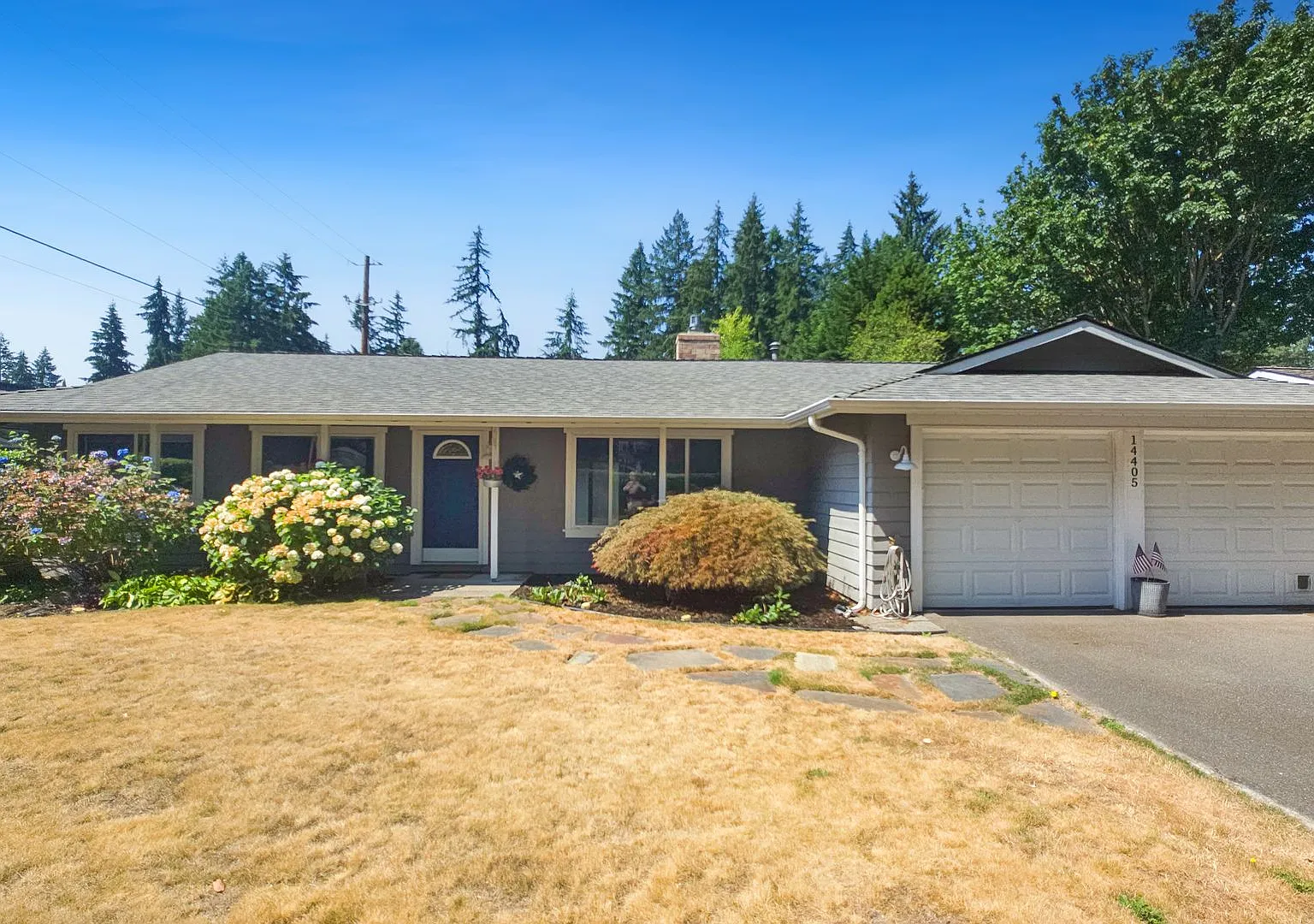 3-Bedroom Rambler Near Totem Lake with Large Yard — Photo 3