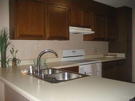 4th image of 7222 Lago Vista Ct