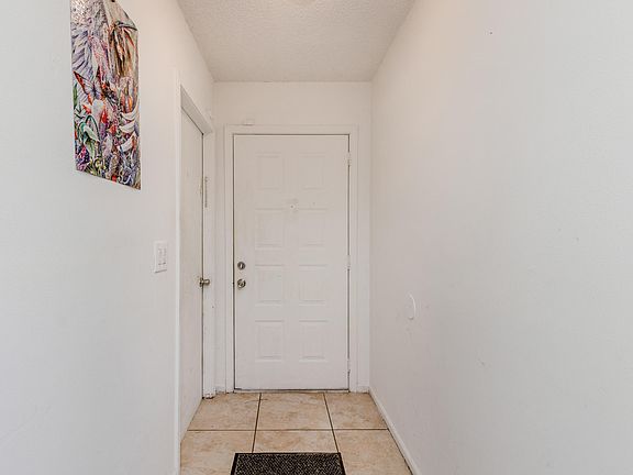 4th image of 2670 San Francisco Blvd #B