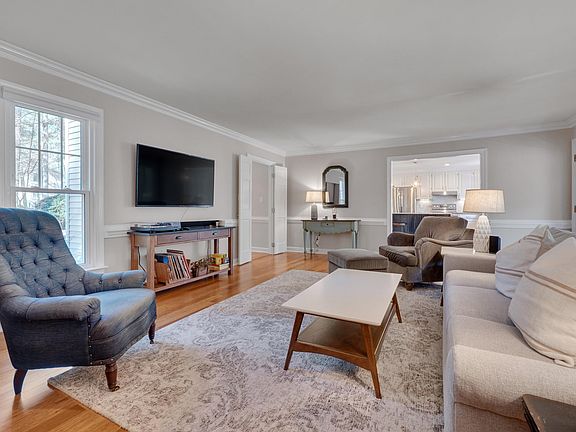 5th image of 7900 Kingsland Dr