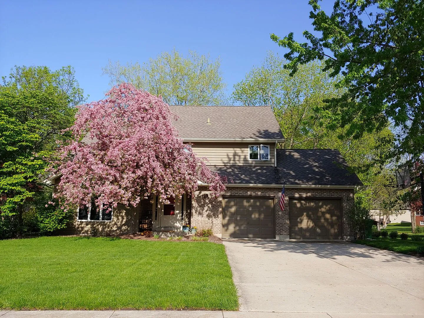751 Kristin Ln photo 1