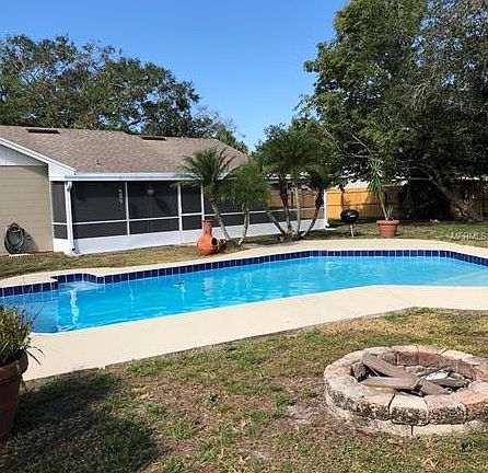 4th image of 394 Celery Cir