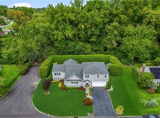 186 Seton Dr, New Rochelle, NY 10804