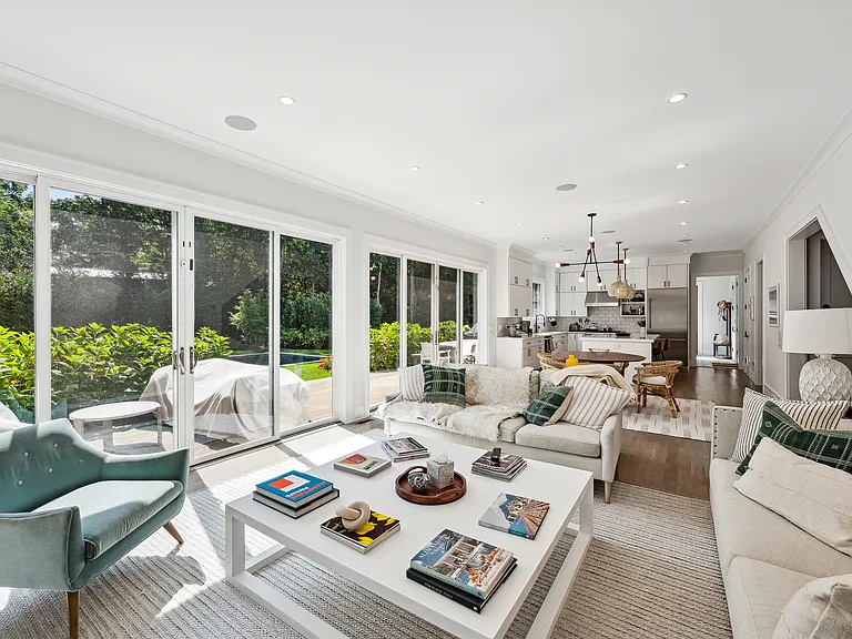 Birchwood Ln — Photo 4
