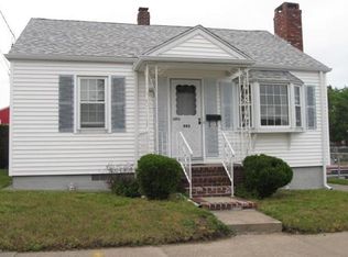 985 Mazeppa St, New Bedford, MA 02745