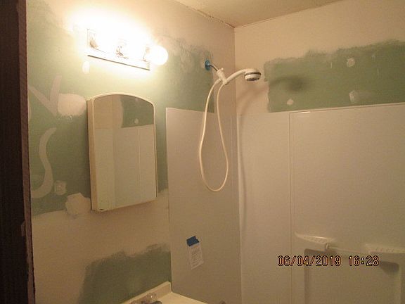 5th image of 7516 Grenville St
