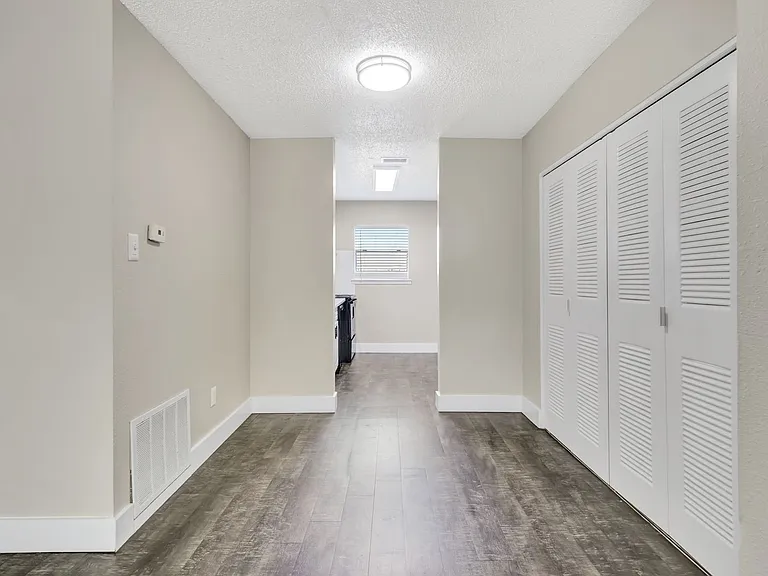 Higdon Ferry Apartments — Photo 50
