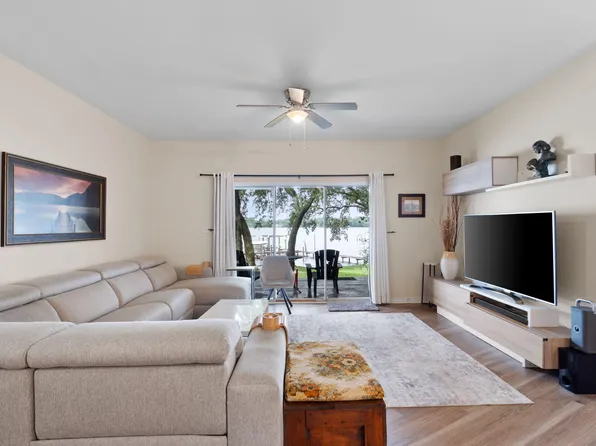 7208 Majestic Blvd, Navarre, FL 32566