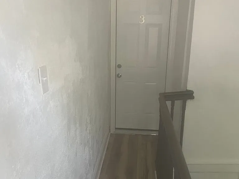 141 N Farson St — Photo 2