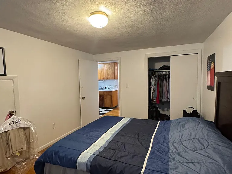 92 Strathmore Rd #1B — Photo 6