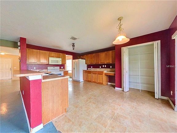 4th image of 555 Flower Fields Ln #1