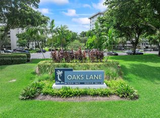 575 Oaks Ln APT 909, Pompano Beach, FL 33069