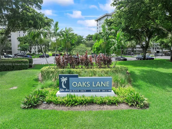 575 Oaks Ln APT 909, Pompano Beach, FL 33069