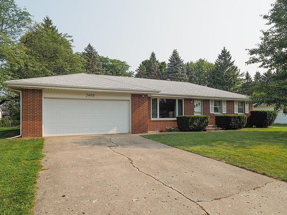 2408 Hemlock Ave-102