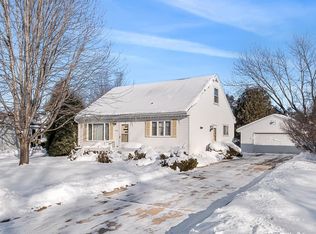 1550 Ames St, Neenah, WI 54956