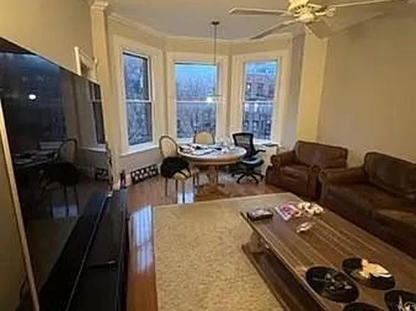 400 Marlborough St APT 6, Boston, MA 02115