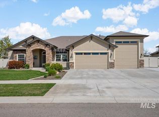 11856 W Meadowfalls Dr, Star, ID 83669