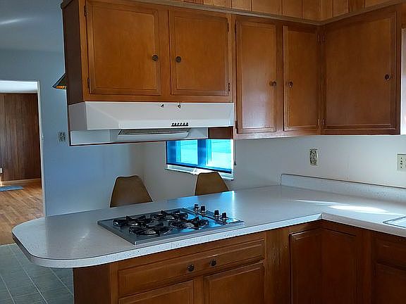 3rd image of 109 Golf Dr