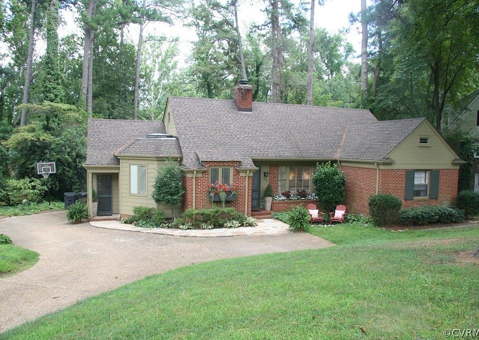 1st image of 405 West Drive Cir