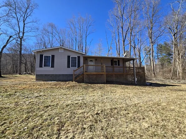 4 Daiseys Rest Rd, Washington, VA 22747