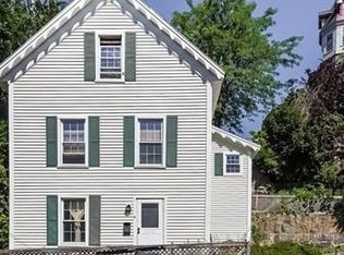 4 Spring St, Gloucester, MA 01930