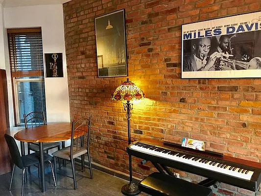 Rented by Ready Group | media 3