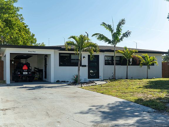 3rd image of 2030 SW 22nd Avenue