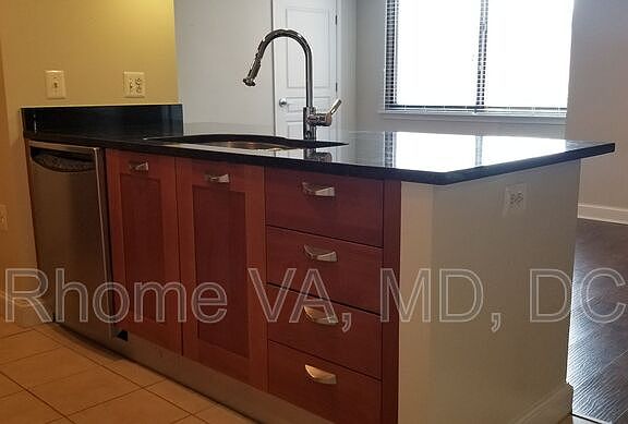 4th image of 2451 Midtown Ave #705