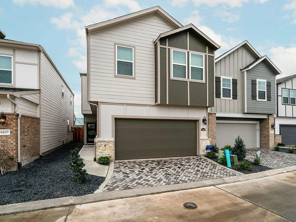 8209 Rising Stream Dr