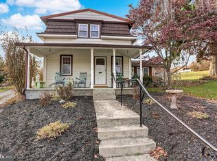 1 Cedarwood Ln, Mohnton, PA 19540