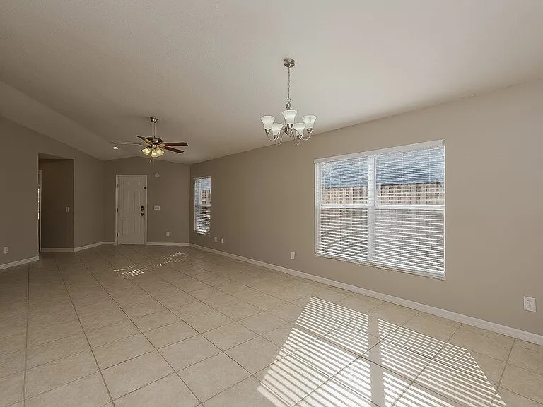 1034 Harvest Moon Dr — Photo 5
