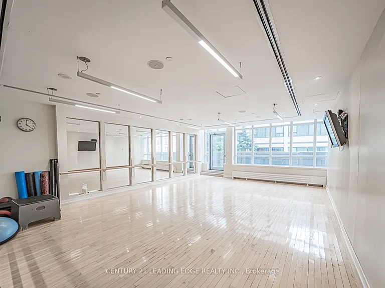 2191 Yonge St #5104 — Photo 13